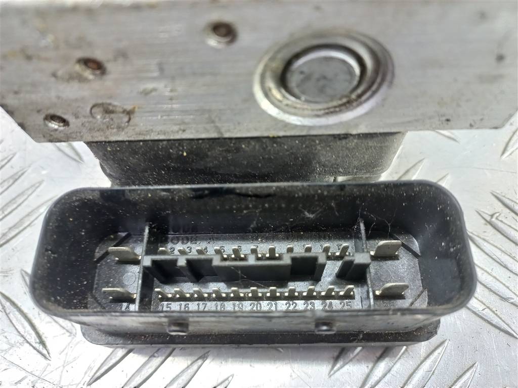 блок abs SUZUKI IGNIS 1.5 MT (99 л.с.)Ignis  II (2003—2008) Хетчбэк 62J0BE2WD, 5000 рублей, Москва