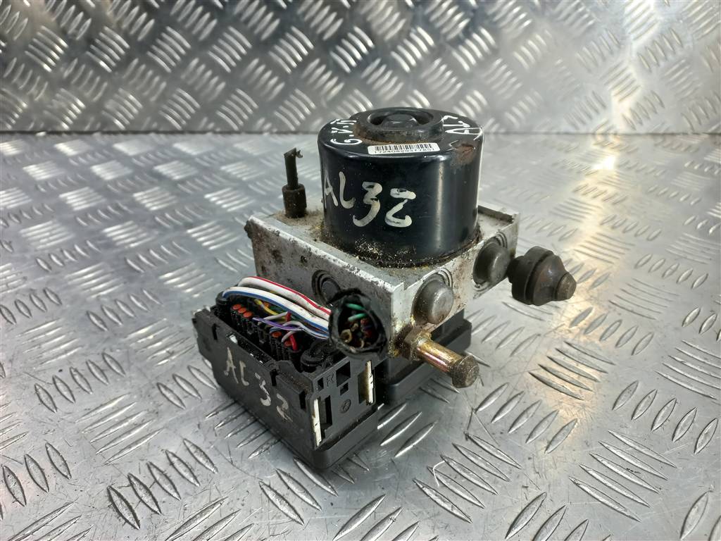 блок abs SUZUKI Grand Vitara 2.0 4WD MT (140 л.с.)Grand Vitara  II (2005—2008) Внедорожник 5611064JC1, 2930 рублей, Москва