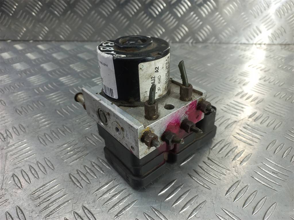 блок abs SUZUKI Grand Vitara 2.0 4WD MT (140 л.с.)Grand Vitara  II (2005—2008) Внедорожник 5611064JC1, 2930 рублей, Москва