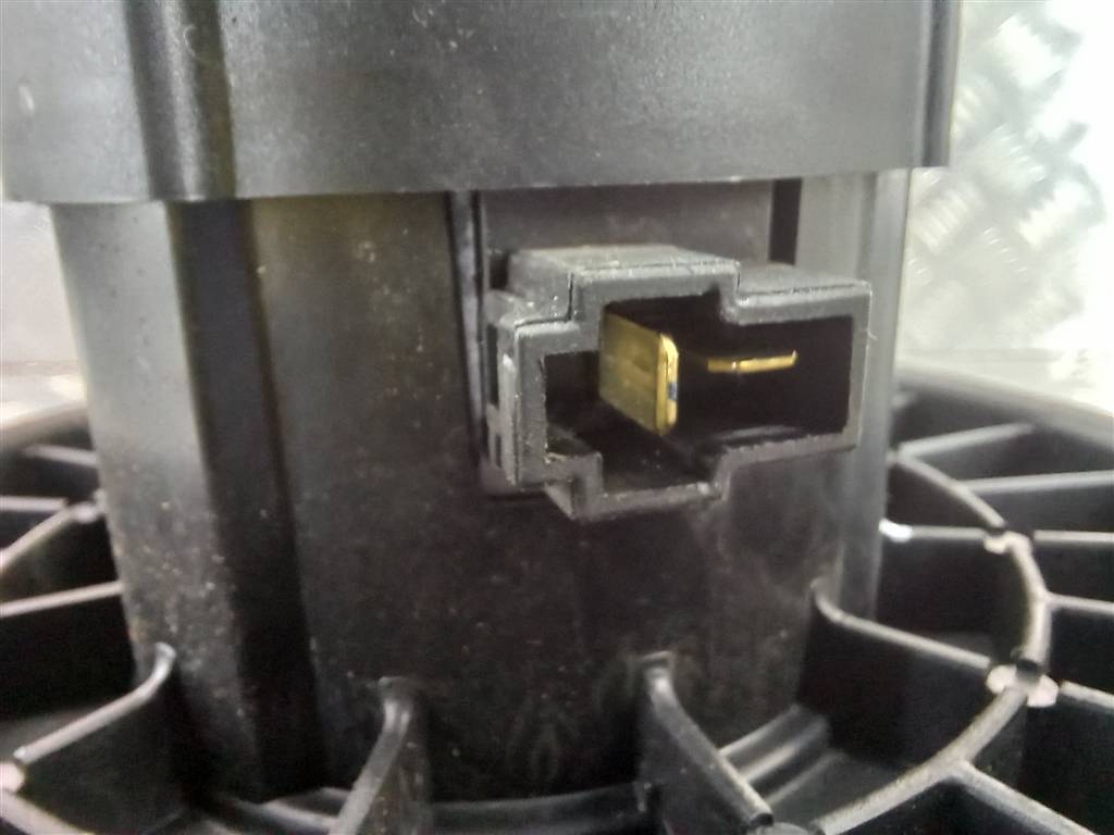 моторчик отопителя MITSUBISHI L200  2.5 DI-D 4WD MT (178 л.с.)L200  IV (2006—2014) Пикап 7802A045, 2130 рублей, Москва