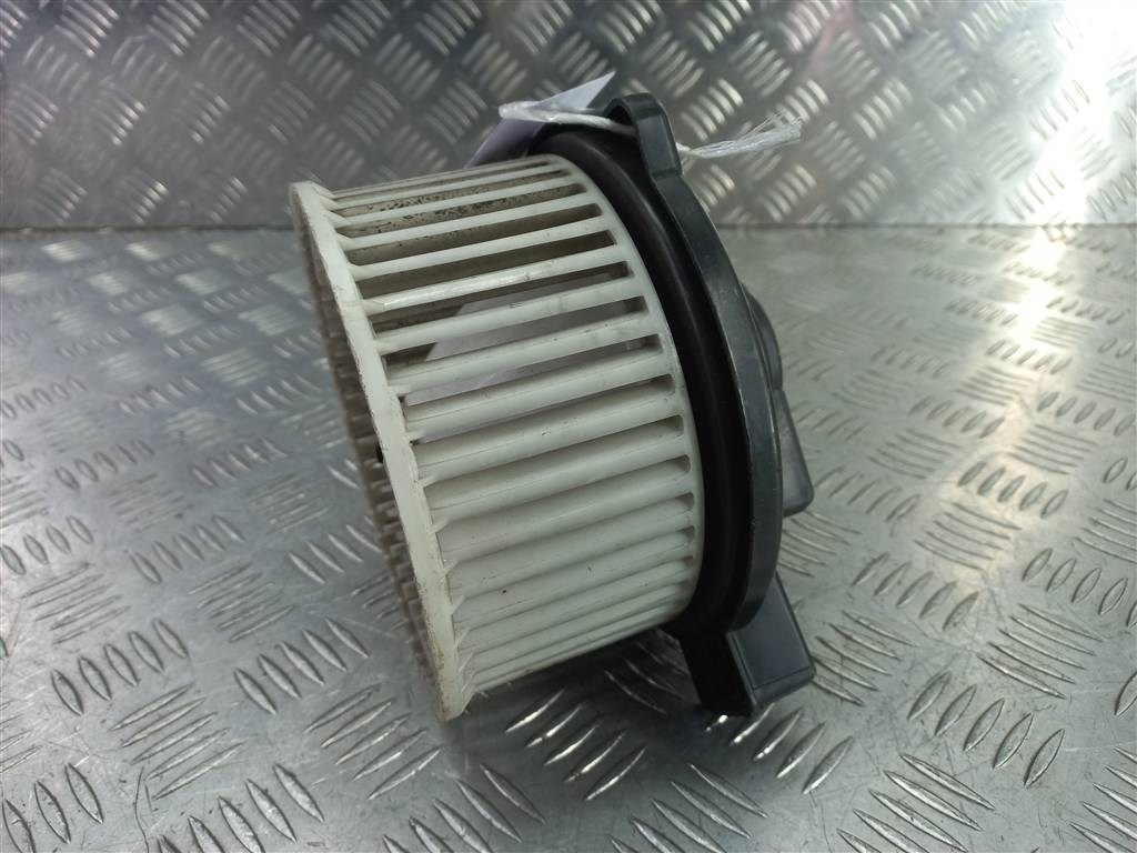 моторчик отопителя MAZDA 6  EG2161B10, 2130 рублей, Москва