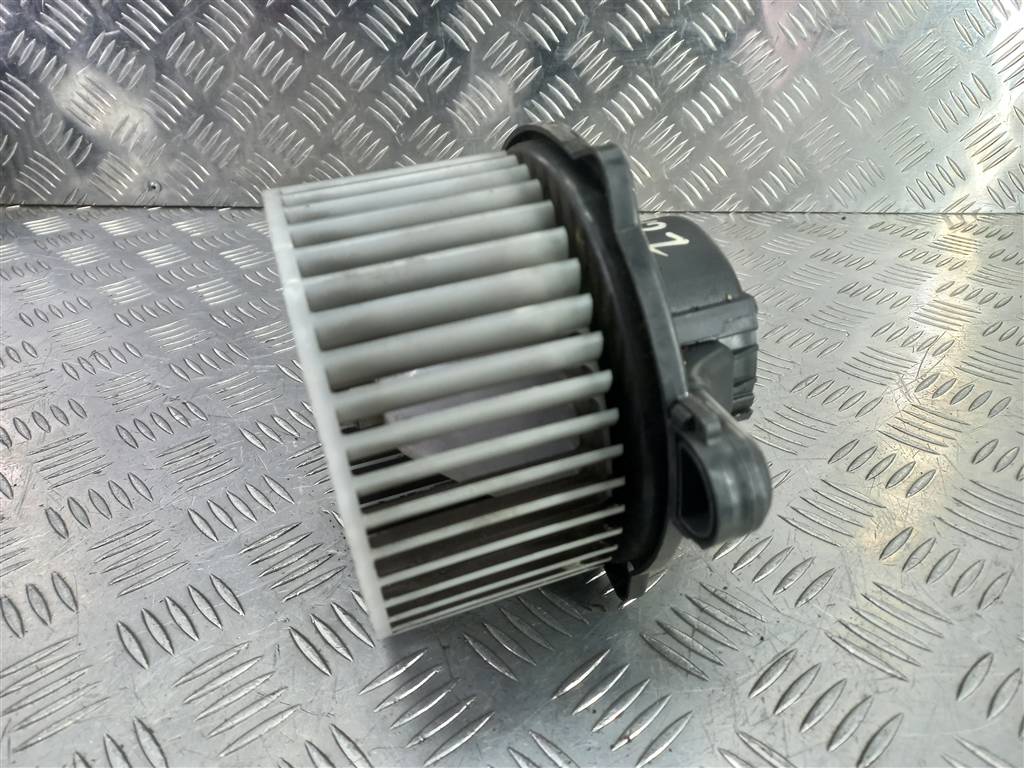 моторчик отопителя Hyundai GETZ 1.4 AT (97 л.с.)Getz  I рестайлинг (2005—2011) Хетчбэк 971131C900, 860 рублей, Москва