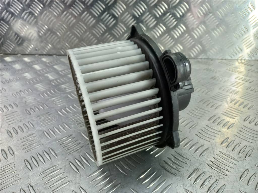 моторчик отопителя Hyundai GETZ 1.4 AT (97 л.с.)Getz  I рестайлинг (2005—2011) Хетчбэк 971131C900, 860 рублей, Москва