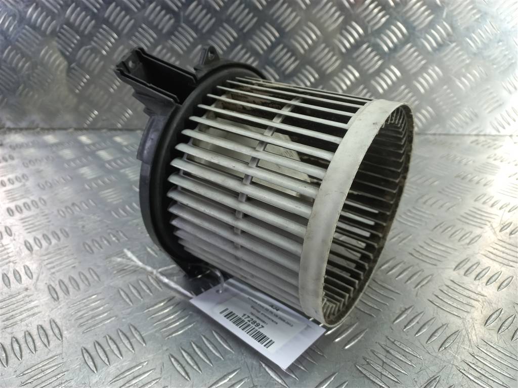 моторчик отопителя HONDA Civic 1.8 MT (140 л.с.)Civic  VIII (2005—2009) Хетчбэк 79310SMGE41, 4079 рублей, Москва