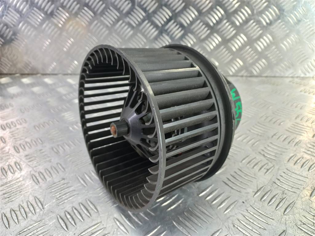 моторчик отопителя FORD Focus  1696011, 2130 рублей, Москва