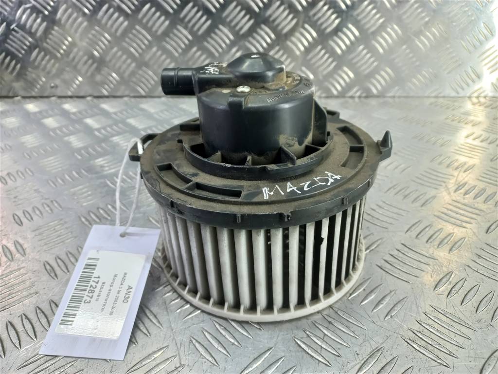 моторчик отопителя MAZDA 3  B32L61B10, 2820 рублей, Москва