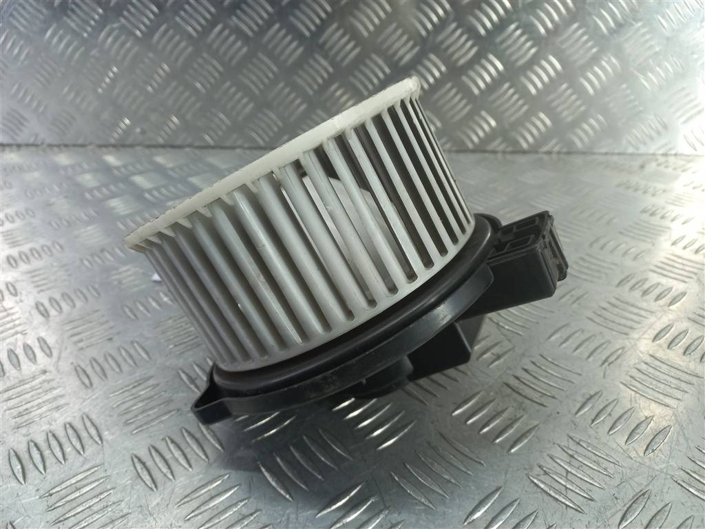 моторчик отопителя MAZDA 6  EG2161B10, 2130 рублей, Москва