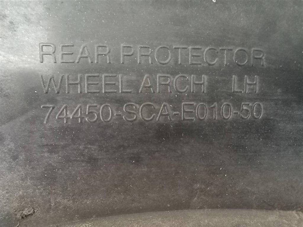 накладка крыла заднего HONDA CR-V 2.0 AT (150 л.с.)CR-V  II (2001—2004) Внедорожник 74450SCAE01, 1780 рублей, Москва