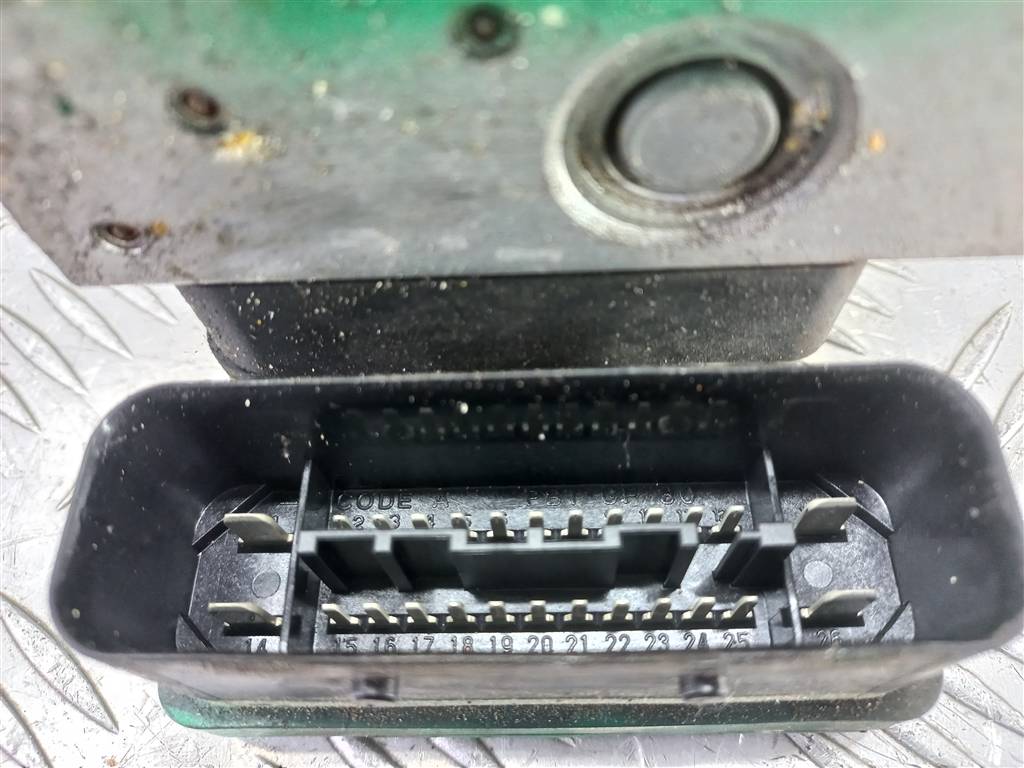 блок abs SUZUKI Grand Vitara 1.6 4WD MT (106 л.с.)Grand Vitara  II (2005—2008) Внедорожник 5611064JC1, 2930 рублей, Москва