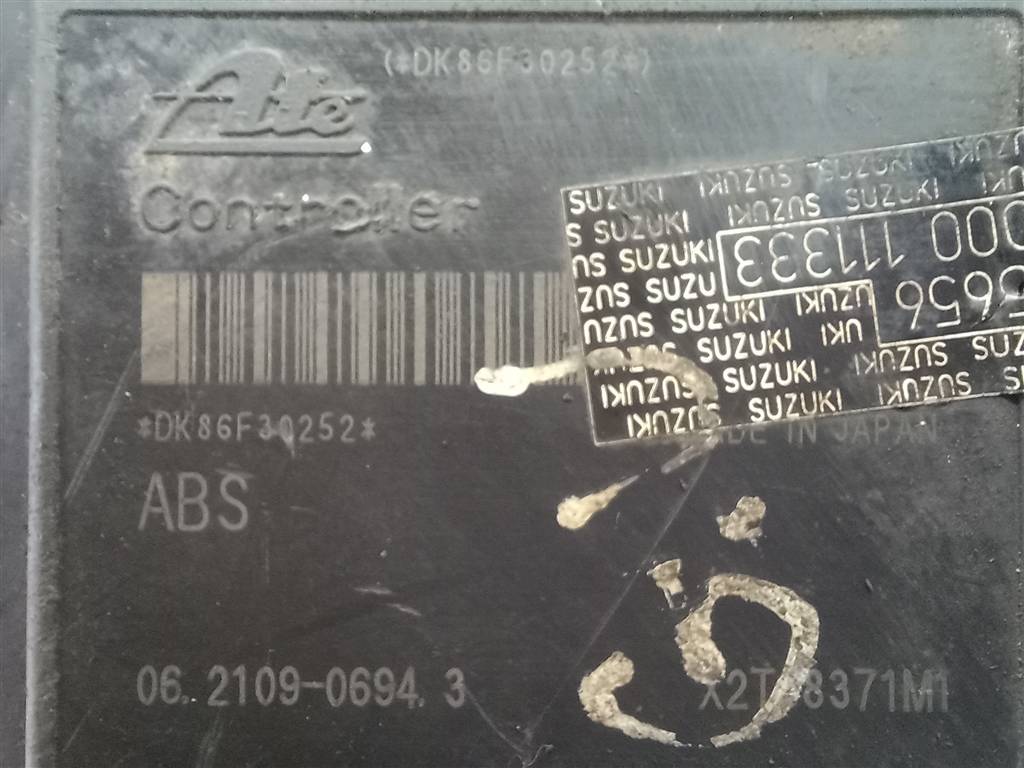 блок abs SUZUKI Grand Vitara 2.0 4WD MT (140 л.с.)Grand Vitara  II (2005—2008) Внедорожник 5611064JC1, 2930 рублей, Москва
