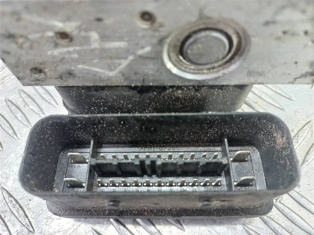 блок abs SUZUKI IGNIS 1.5 MT (99 л.с.)Ignis  II (2003—2008) Хетчбэк 5611086G80, 3850 рублей, Москва