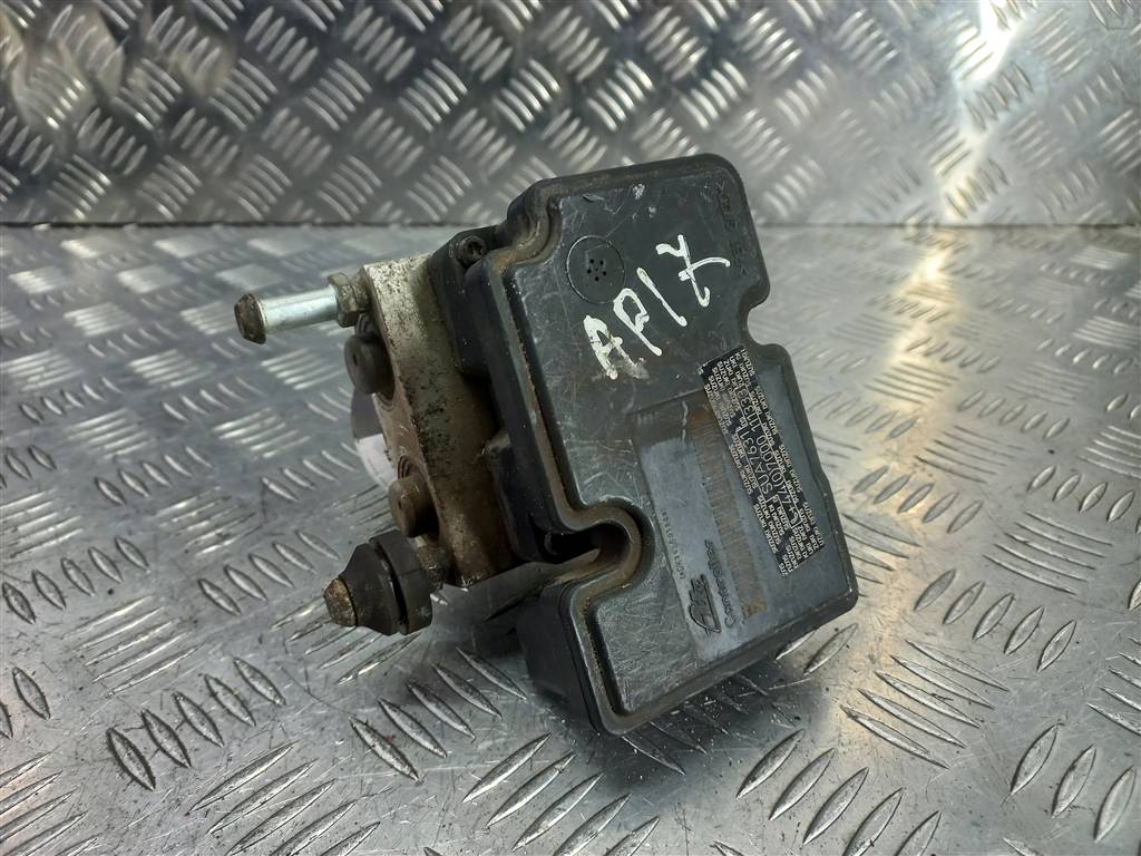 блок abs SUZUKI Grand Vitara 2.0 4WD MT (140 л.с.)Grand Vitara  II (2005—2008) Внедорожник 5611064JC1, 2930 рублей, Москва