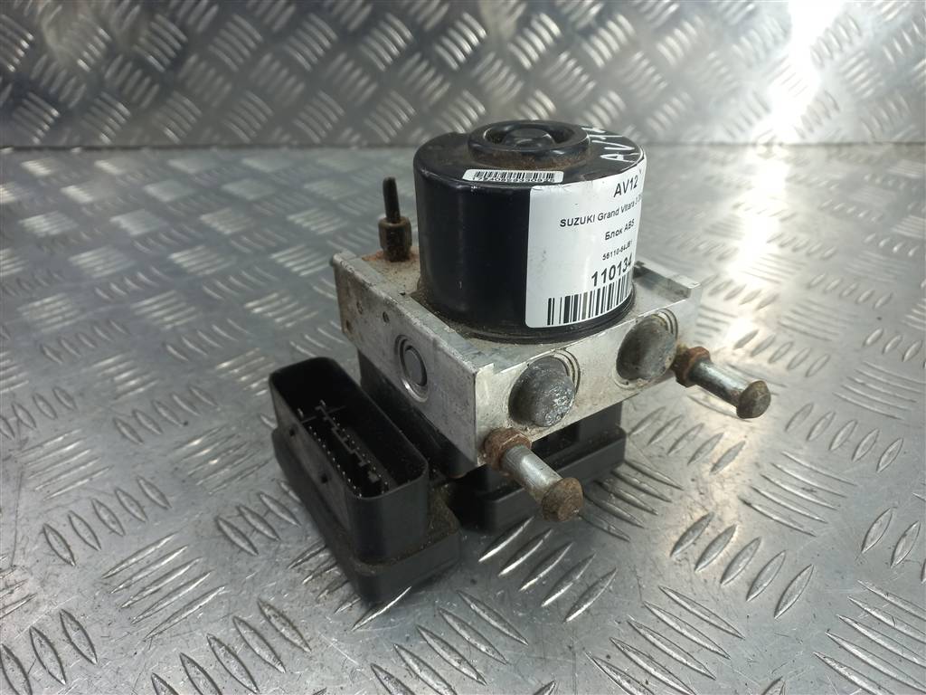 блок abs SUZUKI Grand Vitara 1.6 4WD MT (106 л.с.)Grand Vitara  II (2005—2008) Внедорожник 5611064JC1, 2930 рублей, Москва