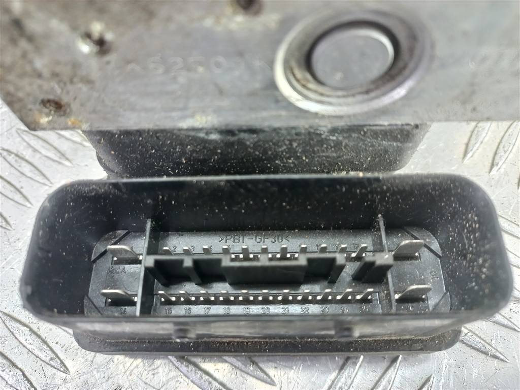 блок abs SUZUKI Grand Vitara 1.6 4WD MT (106 л.с.)Grand Vitara  II (2005—2008) Внедорожник 5611064JC1, 2930 рублей, Москва