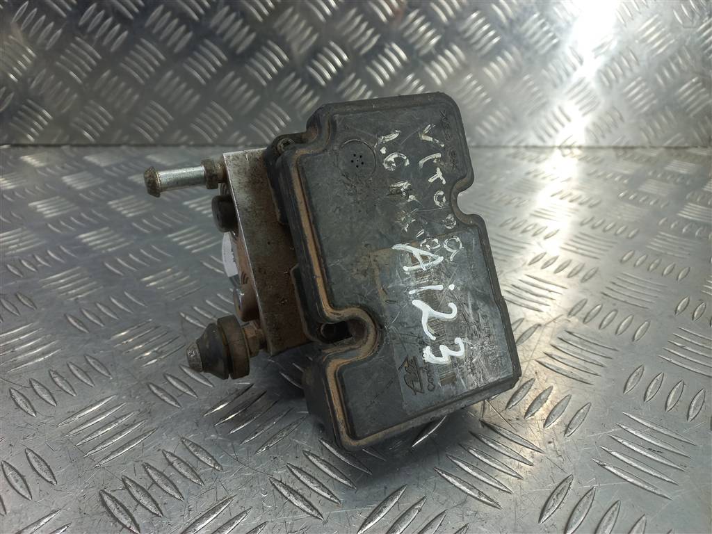 блок abs SUZUKI Grand Vitara 1.6 4WD MT (106 л.с.)Grand Vitara  II (2005—2008) Внедорожник 5611064JC1, 2930 рублей, Москва