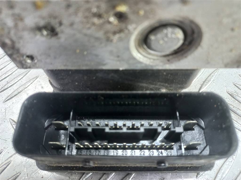 блок abs SUZUKI Grand Vitara 1.6 4WD MT (106 л.с.)Grand Vitara  II (2005—2008) Внедорожник 5611064JC1, 2930 рублей, Москва