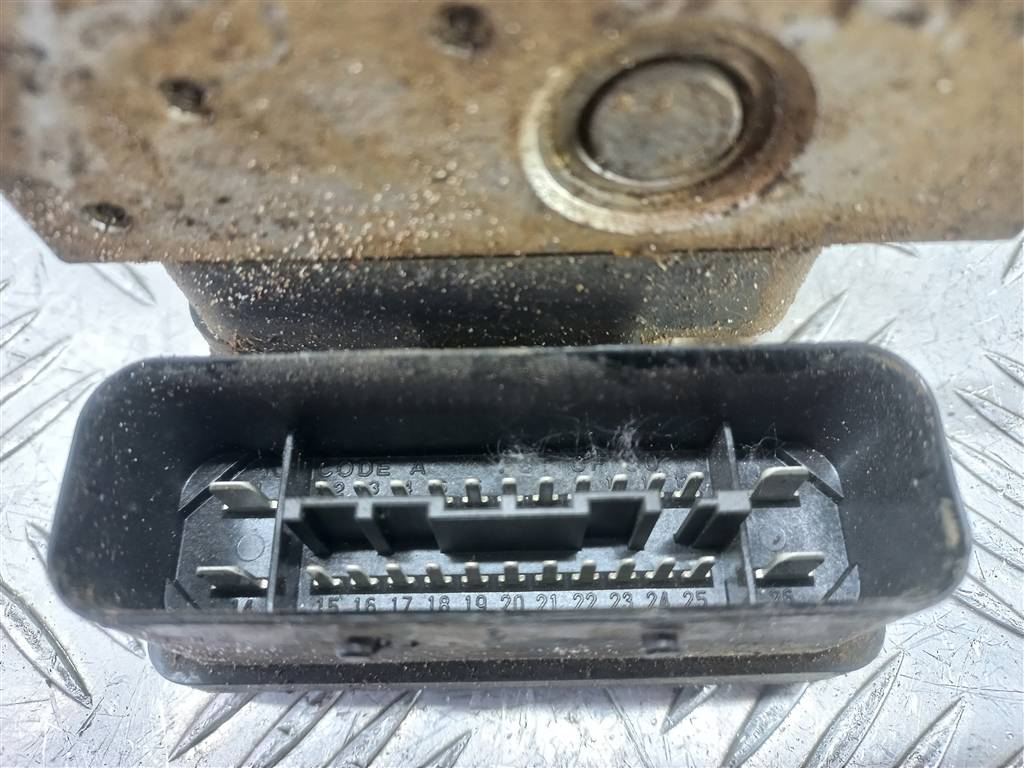 блок abs SUZUKI Grand Vitara 2.0 4WD MT (140 л.с.)Grand Vitara  II (2005—2008) Внедорожник 5611064JC1, 2930 рублей, Москва