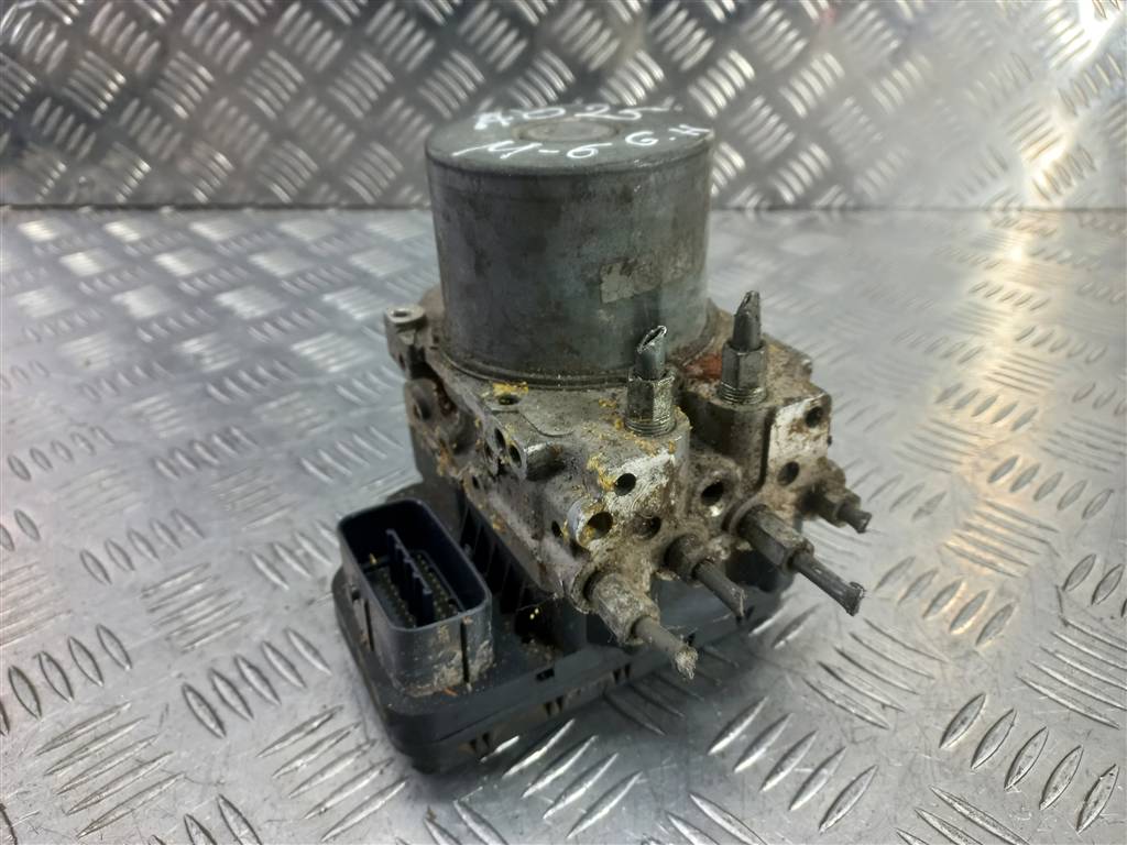 блок abs MAZDA 6  GAY7437A0B, 3850 рублей, Москва
