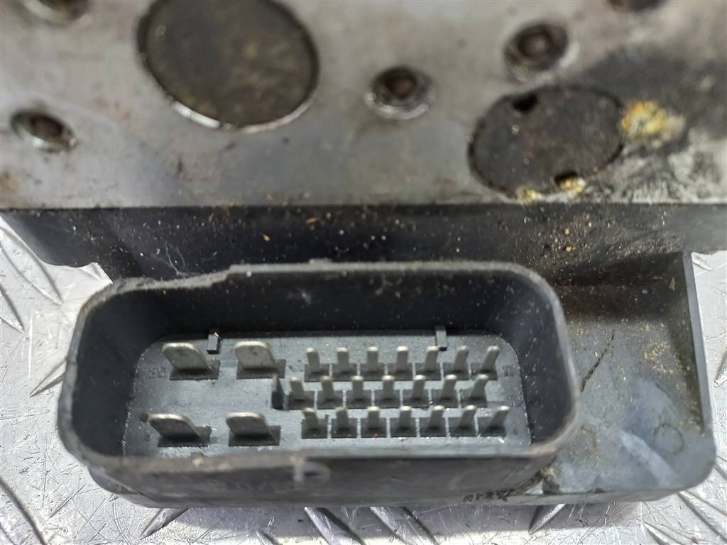 блок abs Hyundai TUCSON 2.0 CRDi AT (112 л.с.)Tucson  I (2004—2011) Внедорожник 589202E150, 21100 рублей, Москва