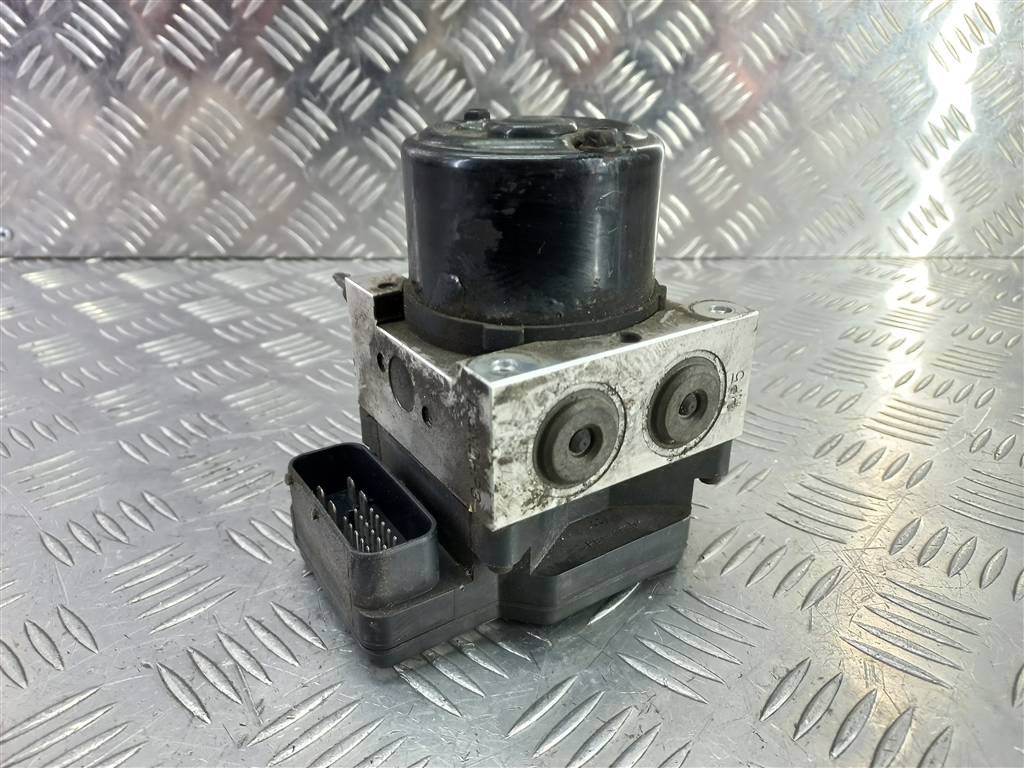 блок abs Hyundai TUCSON 2.0 MT (140 л.с.)Tucson  I (2004—2011) Внедорожник 589202E000, 2130 рублей, Москва