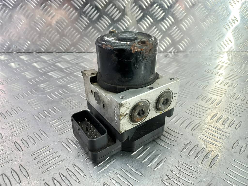 блок abs Hyundai TUCSON 2.0 MT (140 л.с.)Tucson  I (2004—2011) Внедорожник 589202E000, 2130 рублей, Москва