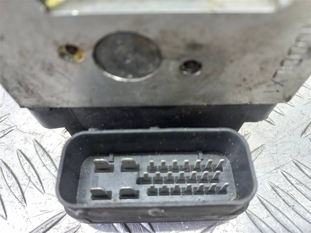 блок abs Hyundai TUCSON 2.0 MT (140 л.с.)Tucson  I (2004—2011) Внедорожник 589202E000, 2130 рублей, Москва