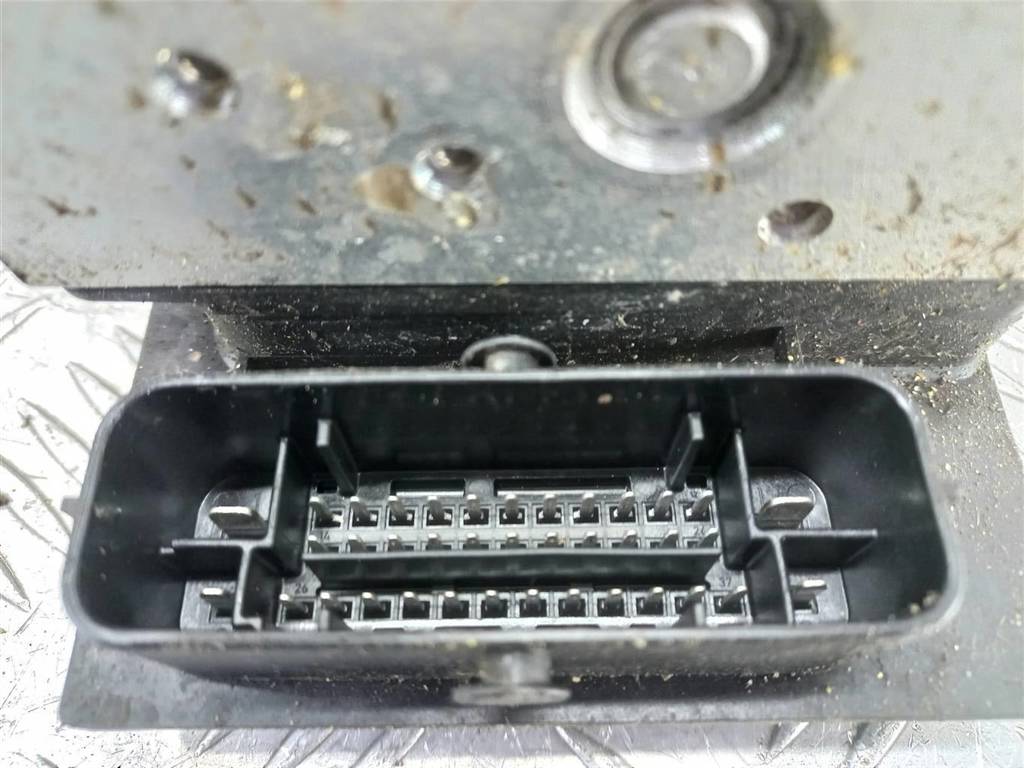 блок abs Hyundai I20 1.3 MT (78 л.с.)i20  I (2008—2012) Хетчбэк 589101J200, 6840 рублей, Москва