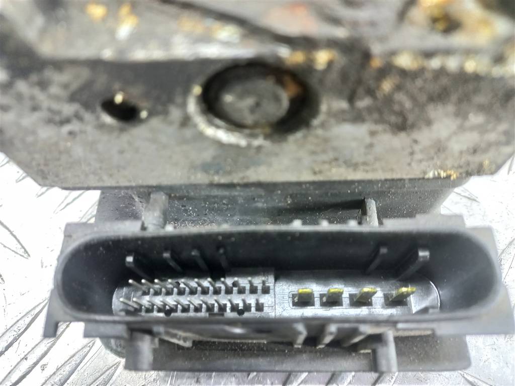 блок abs Hyundai GETZ 1.4 AT (97 л.с.)Getz  I рестайлинг (2005—2011) Хетчбэк 589101C310, 3160 рублей, Москва