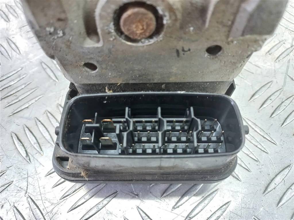 блок abs SUZUKI JIMNY 1.3 4WD MT (86 л.с.)Jimny  III рестайлинг (2005—2012) Внедорожник 56110-57MU5, 21100 рублей, Москва