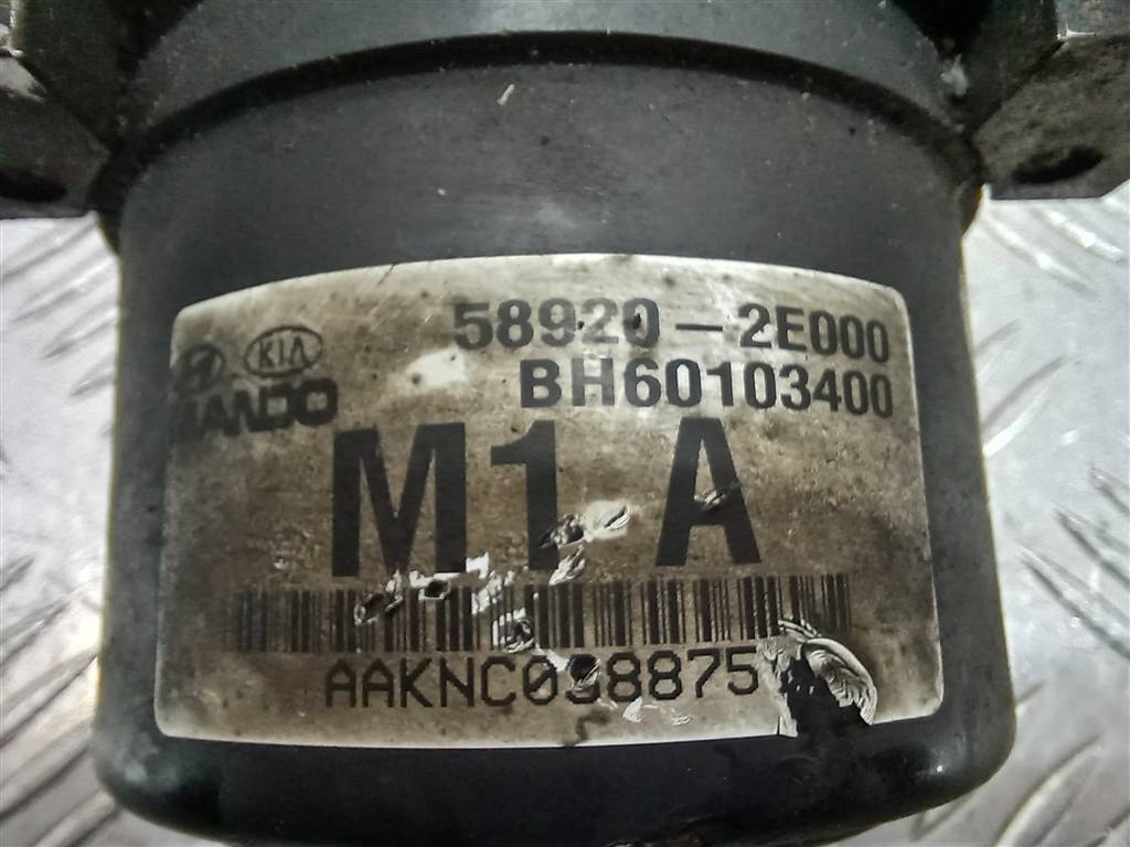 блок abs Hyundai TUCSON 2.0 MT (140 л.с.)Tucson  I (2004—2011) Внедорожник 589202E000, 2130 рублей, Москва