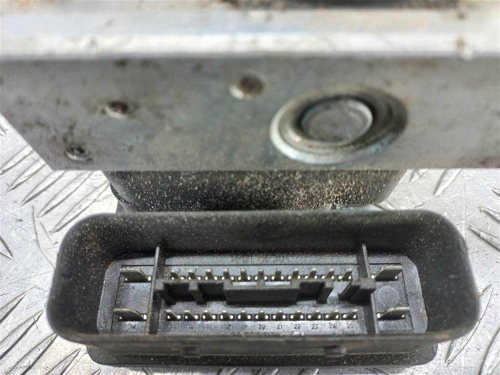 блок abs SUZUKI LIANA 1.6 MT (106 л.с.)Liana  I рестайлинг (2004—2008) Универсал 56110-59JA0, 2130 рублей, Москва