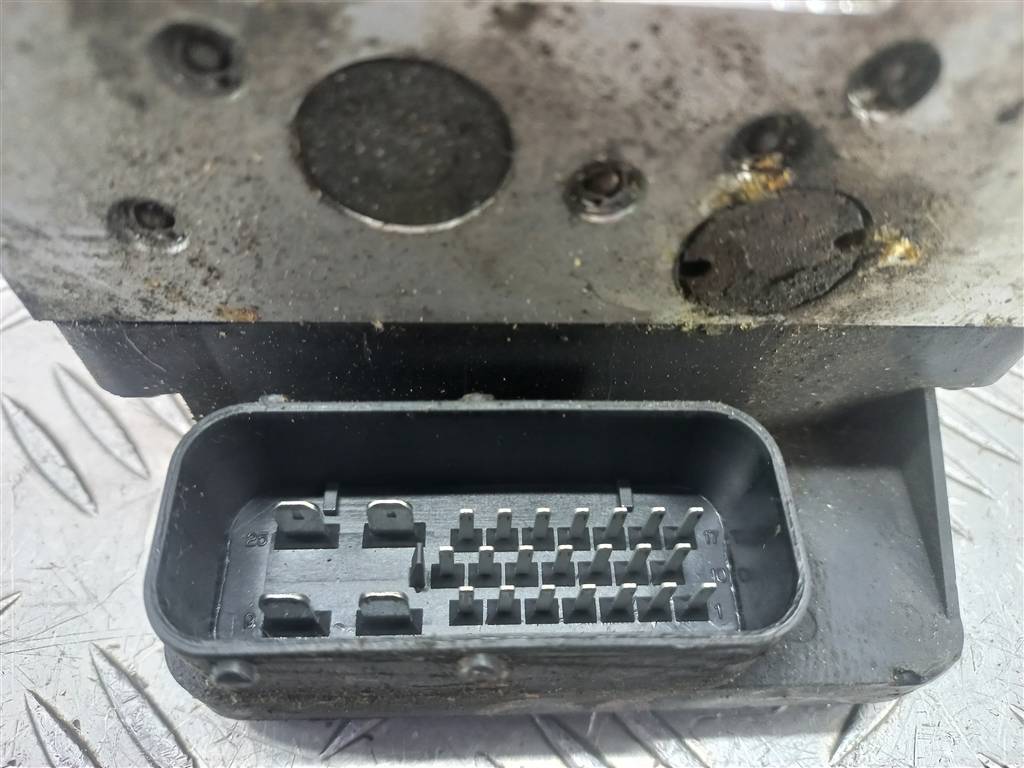 блок abs Hyundai TUCSON 2.0 CRDi AT (112 л.с.)Tucson  I (2004—2011) Внедорожник 589202E150, 21100 рублей, Москва