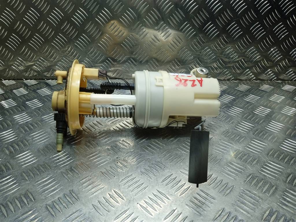 насос топливный (бензонасос) MITSUBISHI COLT  MN135000, 4770 рублей, Москва