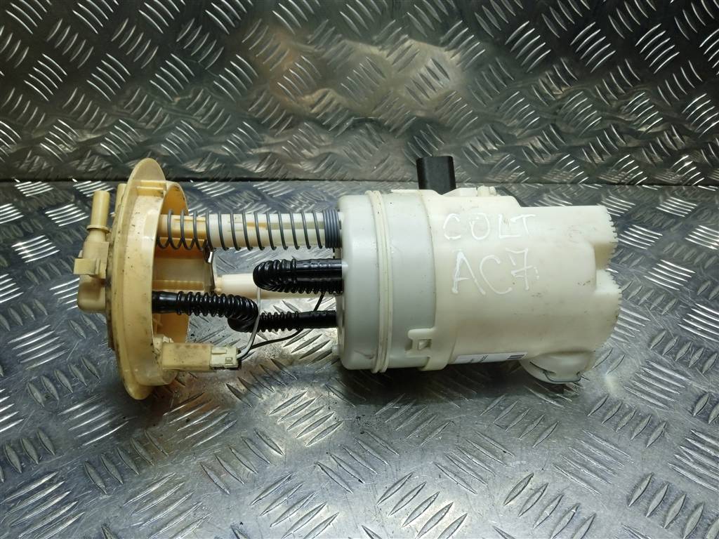 насос топливный (бензонасос) MITSUBISHI COLT  MN135000, 4770 рублей, Москва