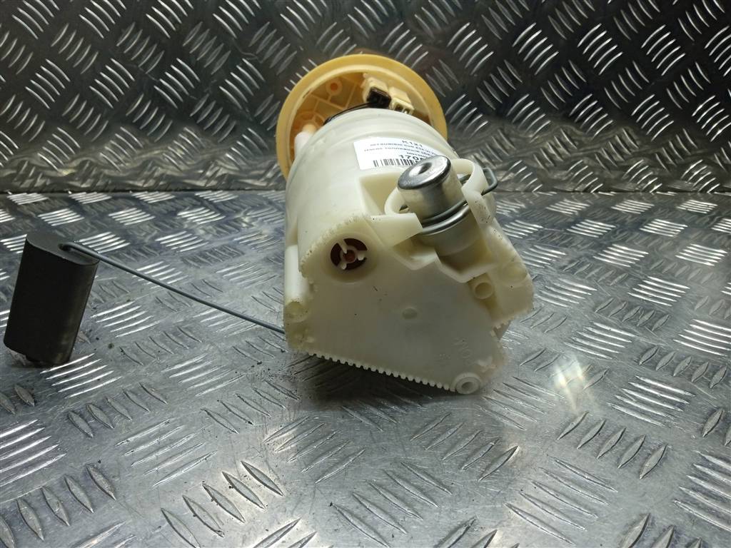 насос топливный (бензонасос) MITSUBISHI COLT  MN135000, 4770 рублей, Москва