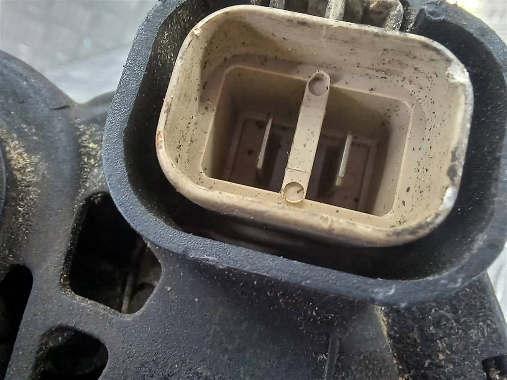 генератор Hyundai TUCSON 2.0 MT (140 л.с.)Tucson  I (2004—2011) Внедорожник 3730022650, 9600 рублей, Москва