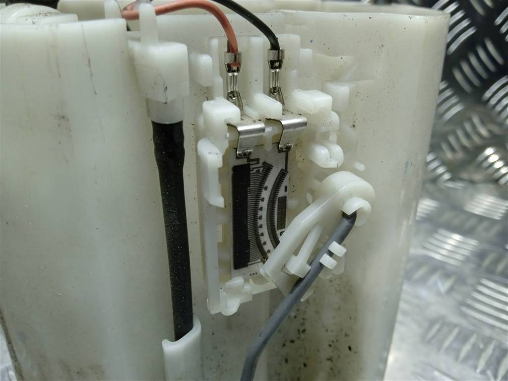 насос топливный (бензонасос) SUZUKI Grand Vitara 2.0 4WD MT (140 л.с.)Grand Vitara  II (2005—2008) Внедорожник 1510065842, 2360 рублей, Москва