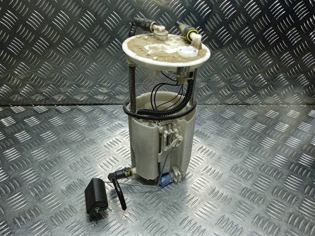 насос топливный (бензонасос) SUZUKI Grand Vitara 2.0 4WD MT (140 л.с.)Grand Vitara  II (2005—2008) Внедорожник 1510065J01, 2700 рублей, Москва