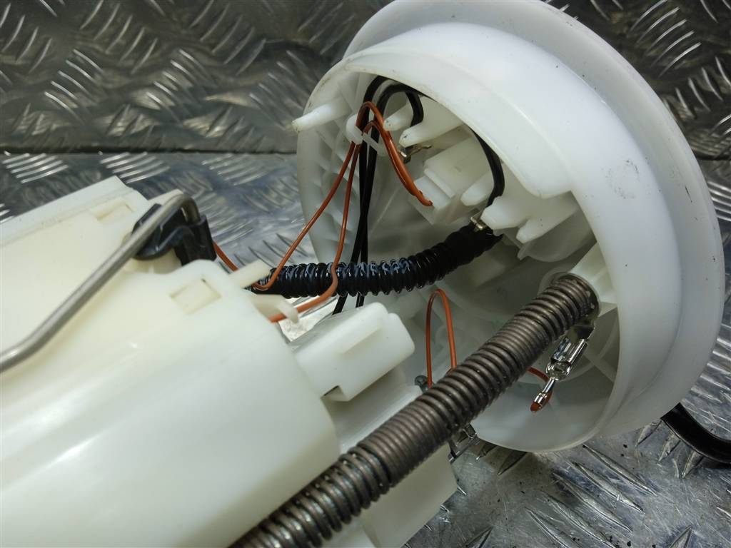 насос топливный (бензонасос) FORD Focus  1851737, 5580 рублей, Москва