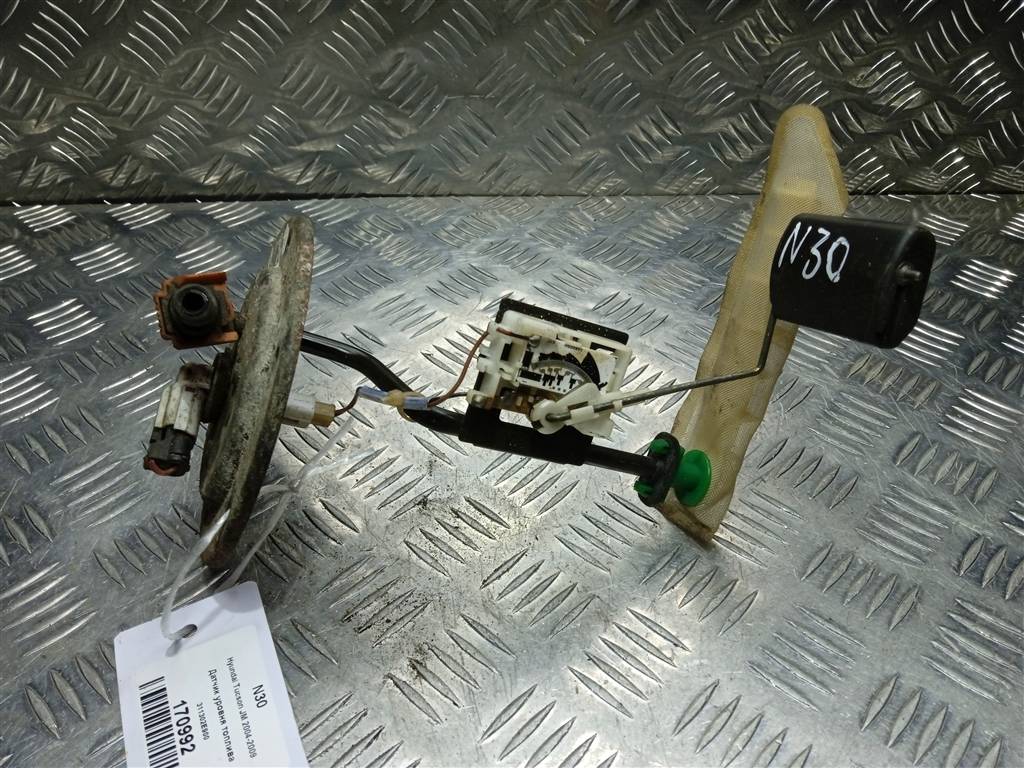 датчик уровня топлива Hyundai TUCSON 2.0 CRDi AT (112 л.с.)Tucson  I (2004—2011) Внедорожник 311302E900, 630 рублей, Москва