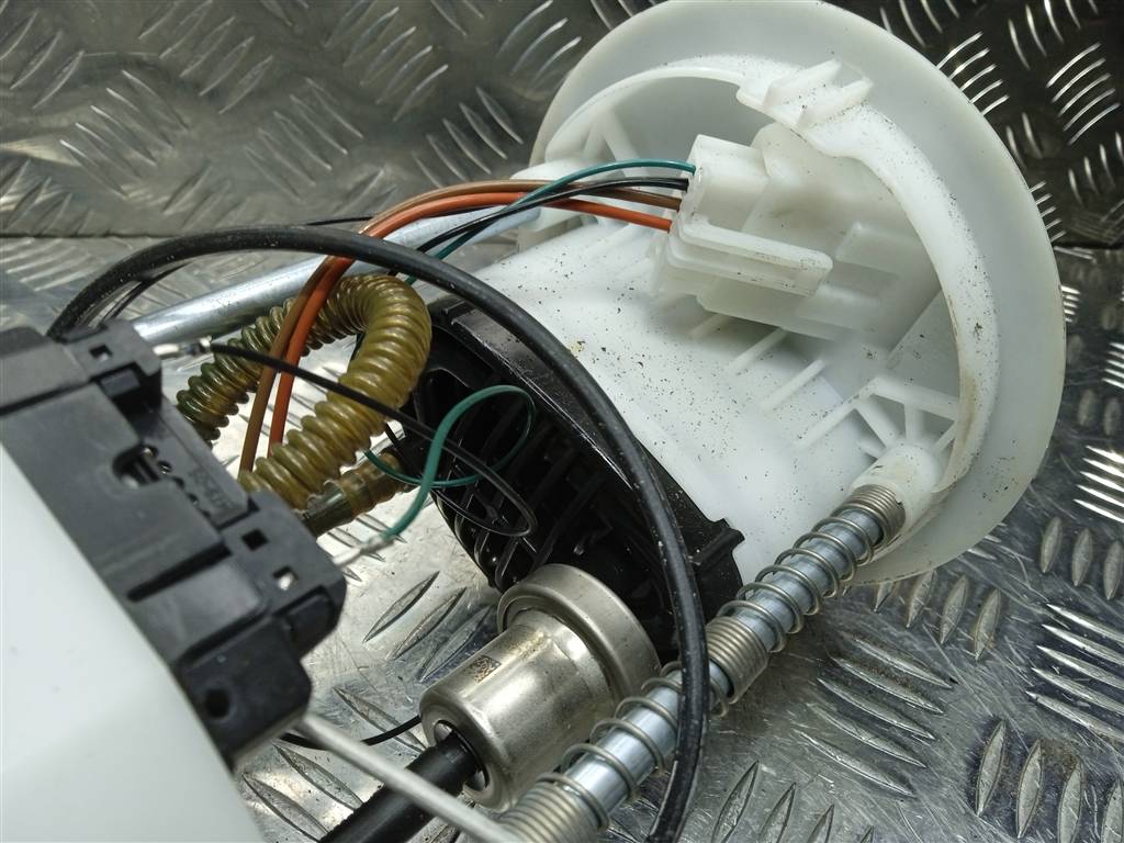 насос топливный (бензонасос) SUZUKI SX4 1.6 4WD MT (112 л.с.)SX4  I рестайлинг (2009—2014) Внедорожник 1510079J00, 3279 рублей, Москва