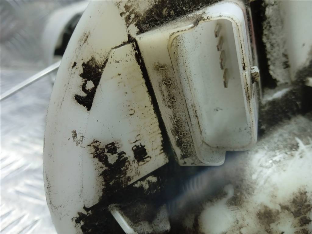 насос топливный (бензонасос) SUZUKI SX4 1.6 MT (125 л.с.)Swift  III (2004—2011) Хетчбэк 1510079J00, 3279 рублей, Москва