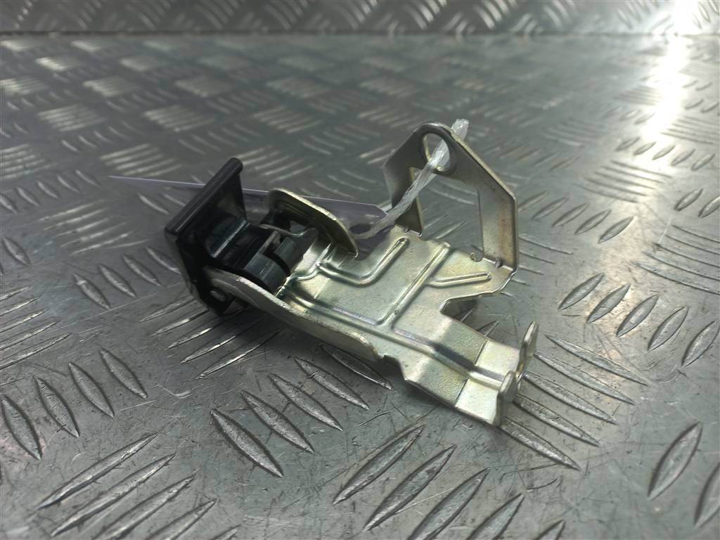 ручка открывания лючка бензобака HONDA CR-V 2.0 AT (150 л.с.)CR-V  IV (2011—2015) Внедорожник 74882SWA000ZD, 980 рублей, Москва