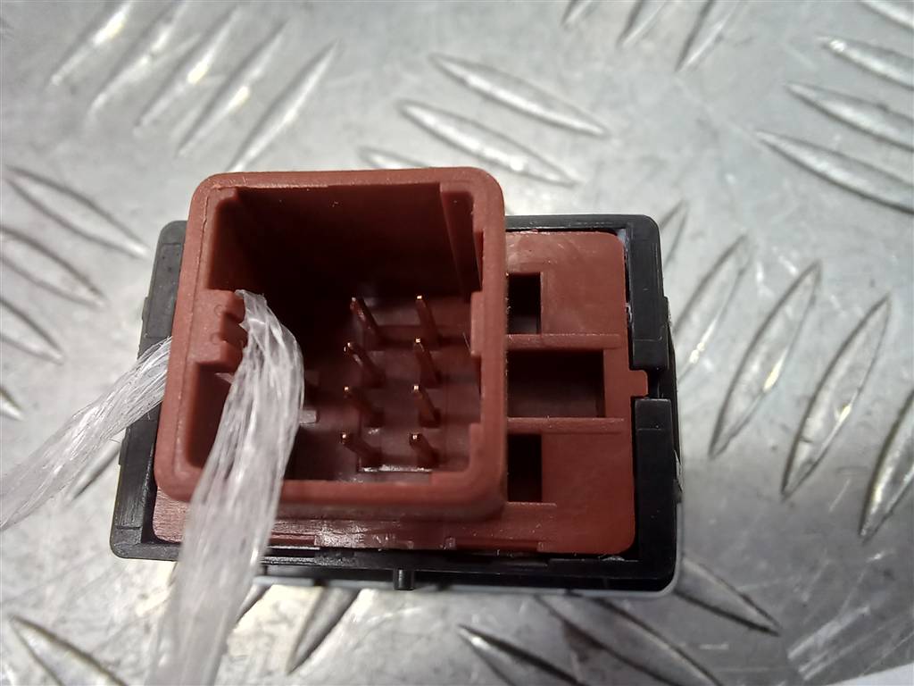 кнопка антипробуксовочной системы HONDA CR-V 2.0 AT (150 л.с.)CR-V  IV (2011—2015) Внедорожник 35480T1GE01, 750 рублей, Москва