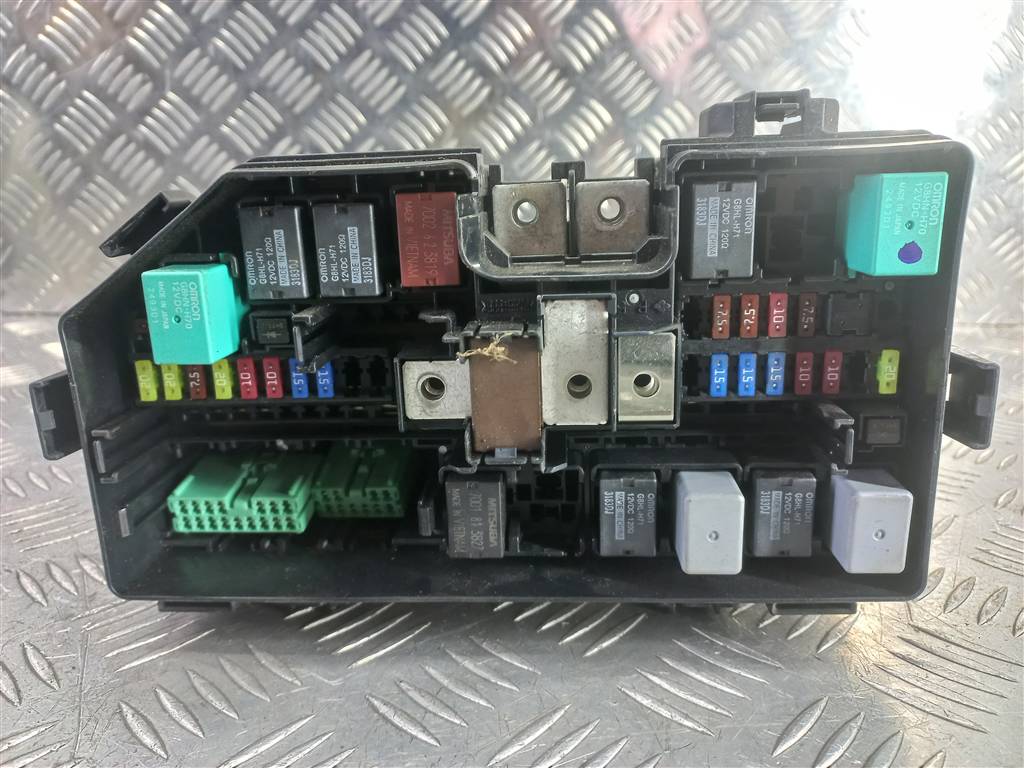 блок предохранителей HONDA CR-V 2.0 AT (150 л.с.)CR-V  IV (2011—2015) Внедорожник 32200T1EE01, 6730 рублей, Москва