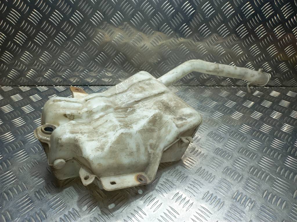 бачок омывателя MITSUBISHI L200   MN182568, 2470 рублей, Москва