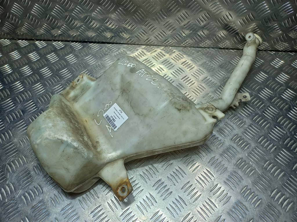 бачок омывателя MITSUBISHI L200   MN182568, 2470 рублей, Москва