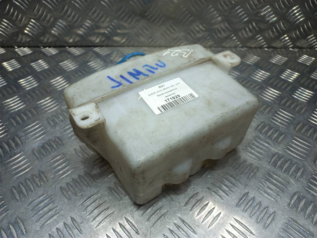 бачок омывателя SUZUKI JIMNY Jimny 3845081A00, 860 рублей, Москва