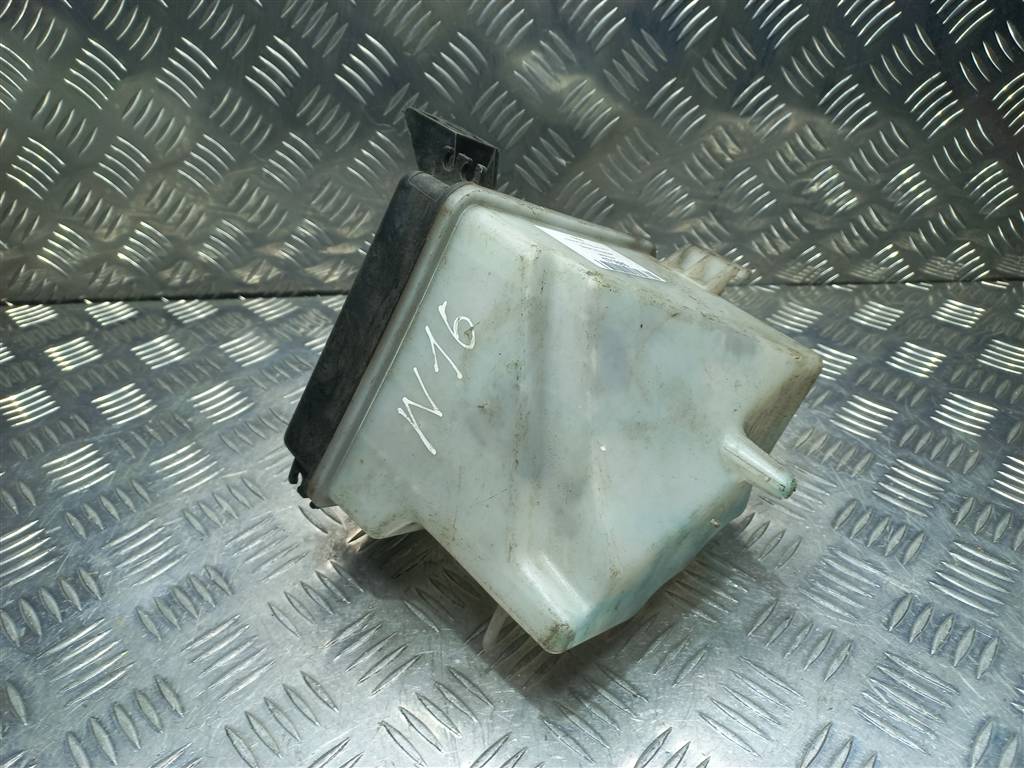 бачок омывателя Hyundai GETZ 1.3 AT (85 л.с.)Getz  I (2002—2005) Хетчбэк 986201C000, 1550 рублей, Москва