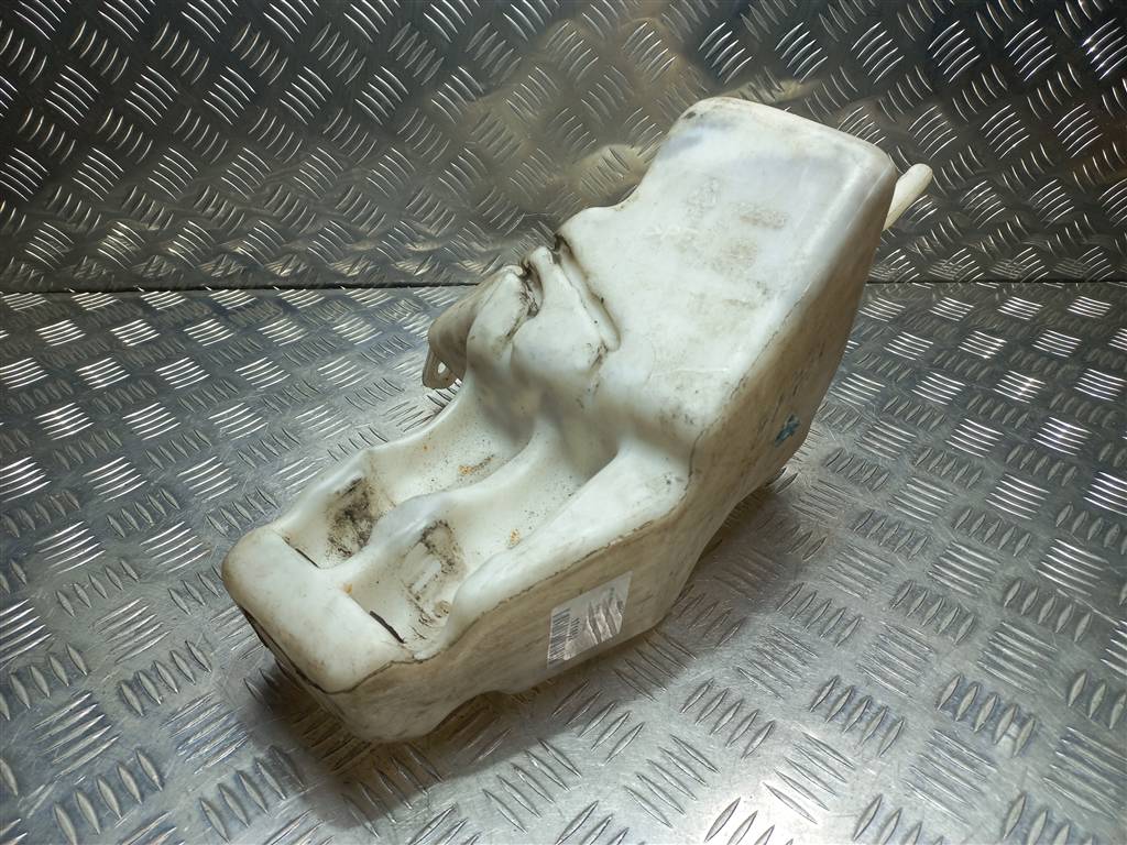 бачок омывателя MITSUBISHI CARISMA  MR915459, 3160 рублей, Москва